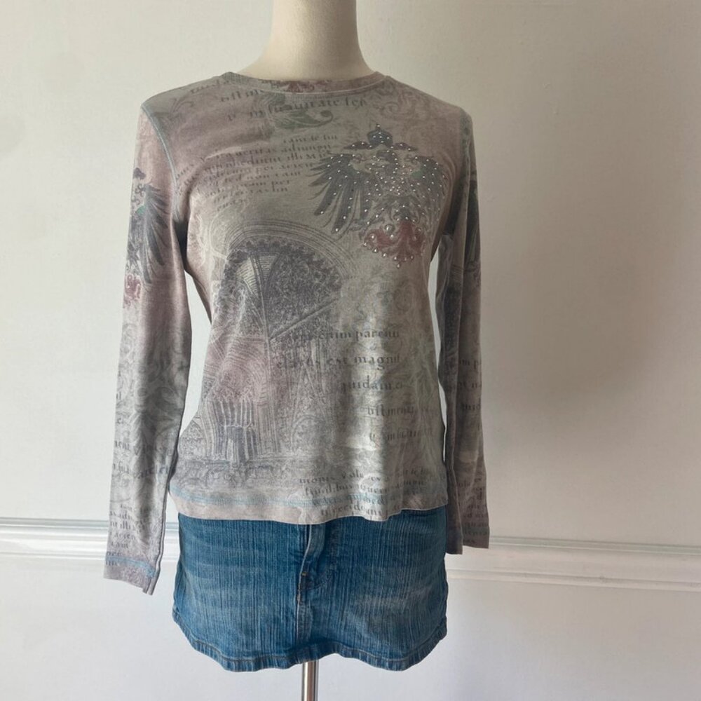 Grey long sleeve top